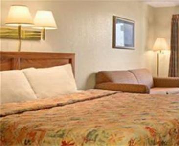 Days Inn By Wyndham Apple Valley Pigeon Forge/Севьервилл Номер фото